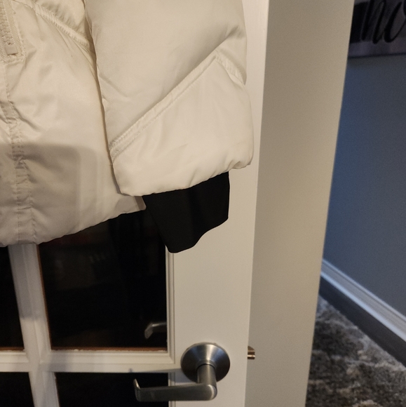 Womens Nautica Puffer Jacket Large White Gently Used - Picture 4 of 8